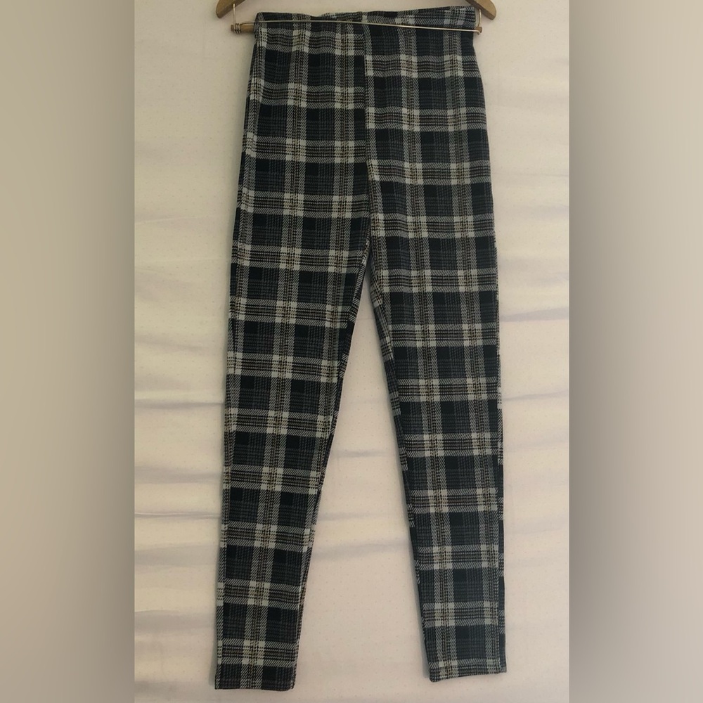 Forever 21 Black and White Plaid Pants